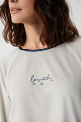 Starlight Jasmine – طقم بيجاما قطعتين – أناقة هادئة وراحة ناعمة