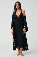 Nocturne Bloom – طقم قطعتين – غموض راقٍ وسحر خالد