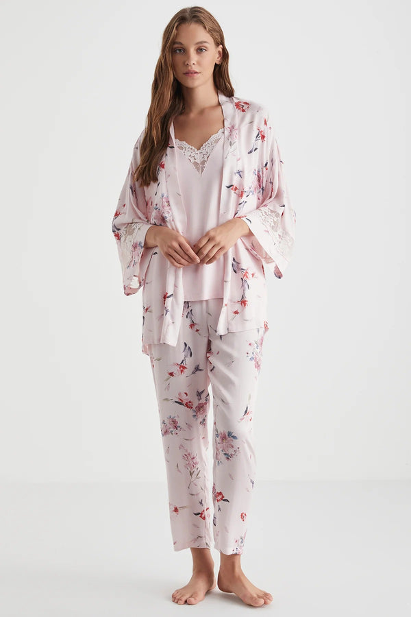 Powdered Elegance – 3-Piece Floral Set