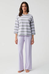 Winter Lavender – طقم بيجاما من قطعتين – بساطة شاعرية ونعومة غامرة