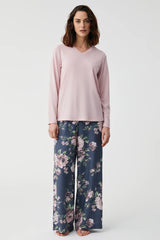 Peony Dream – طقم بيجاما من قطعتين – راحة دافئة وأناقة رومانسية