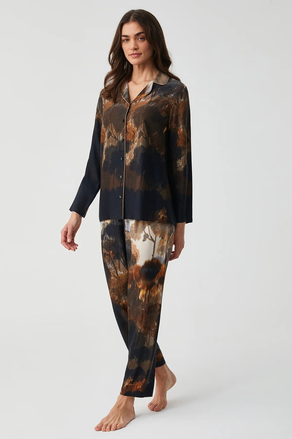 Amber Grace – طقم بيجاما بأزرار – هدوء ذهبي ولمسة حريرية