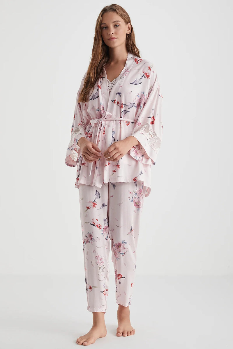 Powdered Elegance – 3-Piece Floral Set