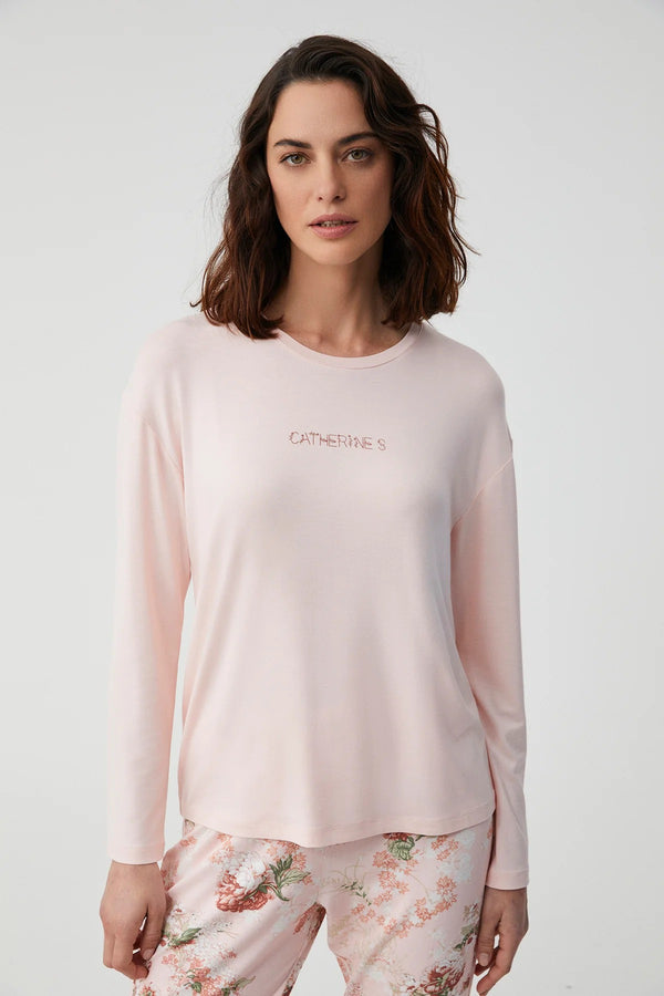 Blush Veil –  طقم بيجاما من قطعتين – أناقة خفيفة وحسية مخملية