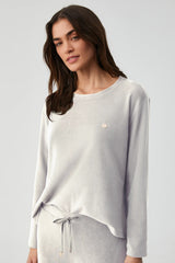 Pearl Whisper – طقم من قطعتين – أناقة حريرية وراحة خالدة