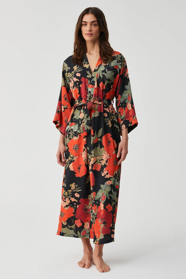 Dahlia Shadow – طقم من قطعتين – غموض شاعري وانسياب متألق