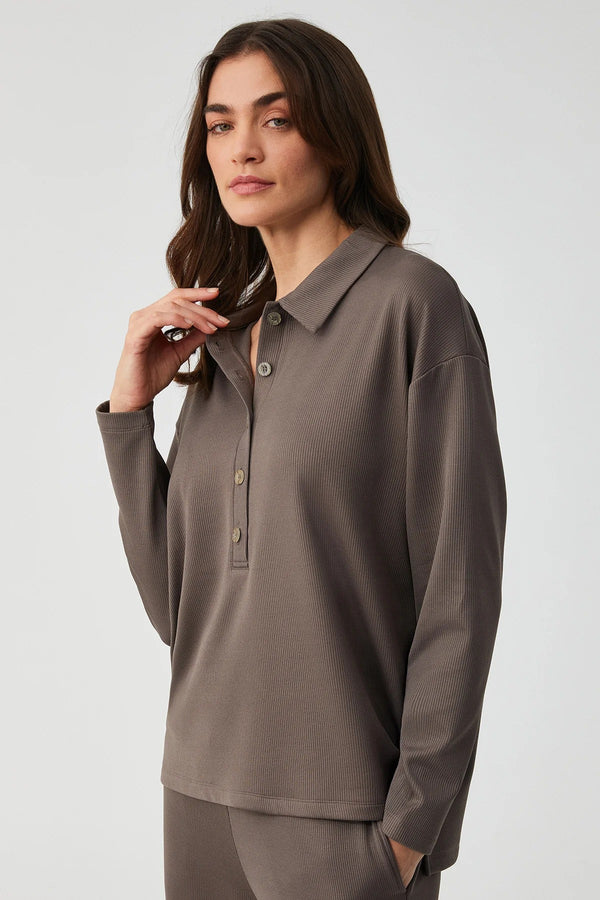 Veiled Magnolia – طقم من قطعتين – أناقة يومية ورُقيّ طبيعي