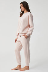 Intense Soft Tracksuit – طقم تراك سوت قطعتين – رفاهية مريحة وأسلوب مسترخي