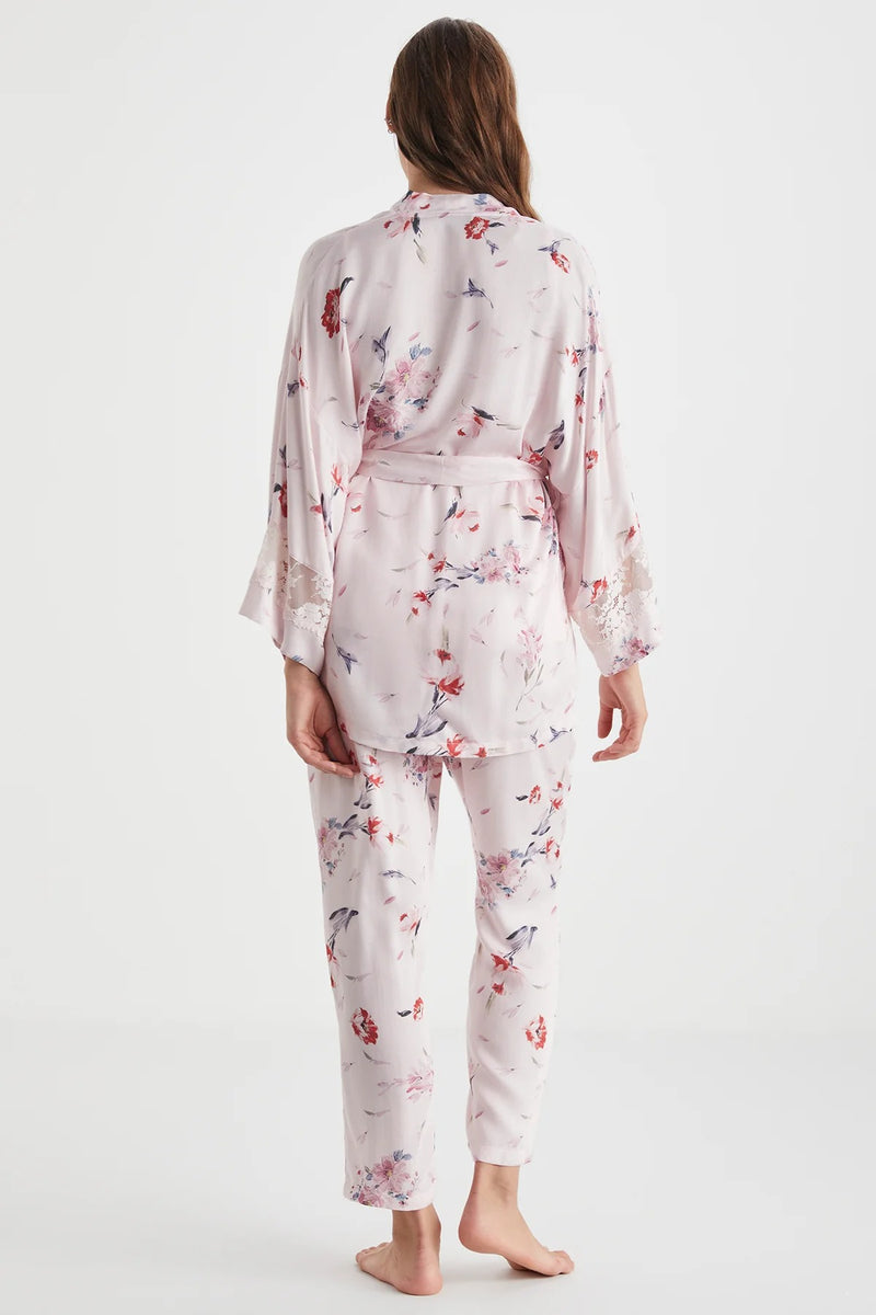 Powdered Elegance – 3-Piece Floral Set
