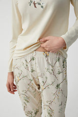 Dawn Jasmine – طقم من قطعتين – نقاء راقٍ ورقّة زهورية