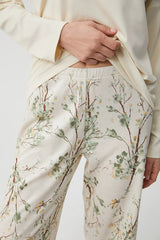 Jasmine Whisper  – طقم بيجاما قطعتين – نعومة خالصة وهدوء زهرّي