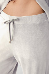 Pearl Whisper – طقم من قطعتين – أناقة حريرية وراحة خالدة