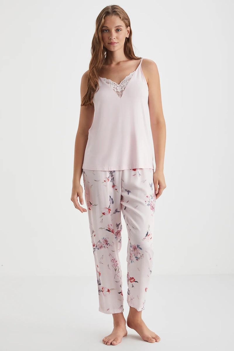 Powdered Elegance – 3-Piece Floral Set