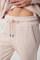 Intense Soft Tracksuit – طقم تراك سوت قطعتين – رفاهية مريحة وأسلوب مسترخي