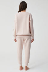 Intense Soft Tracksuit – طقم تراك سوت قطعتين – رفاهية مريحة وأسلوب مسترخي